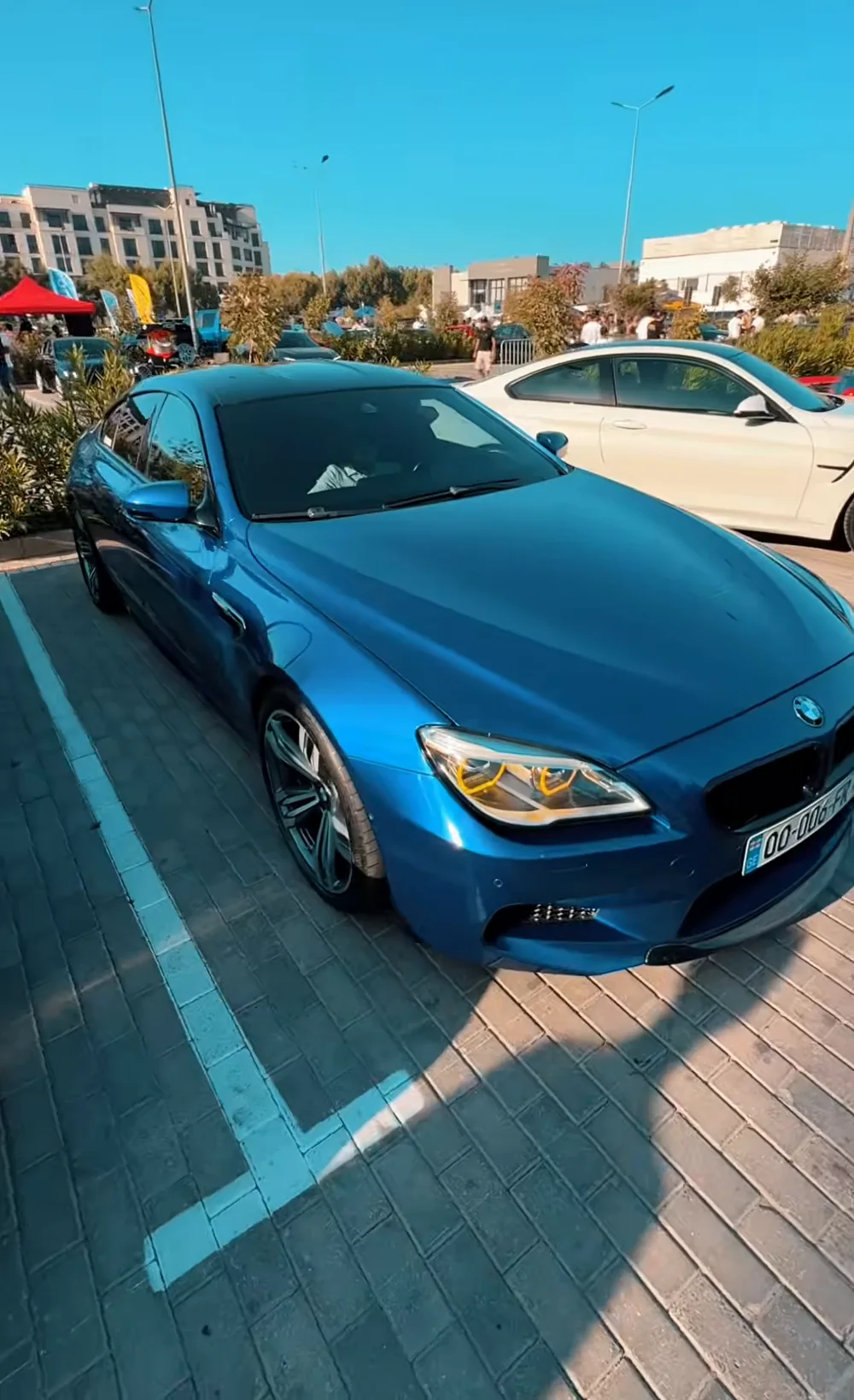 BMW на выставочной площадке