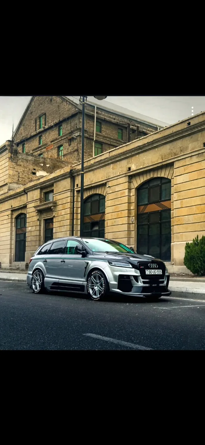 Audi SQ7 — 1-е место «Машины вечера», фото из заявки участника