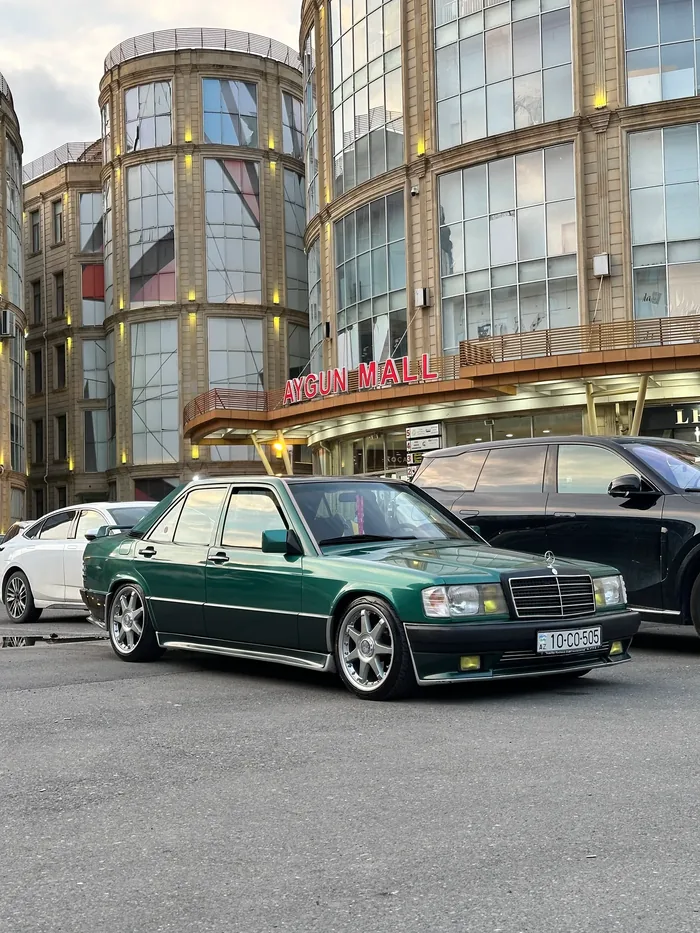 Mercedes-Benz 190E Lorinser — 15-е место «Машины вечера», фото из заявки участника
